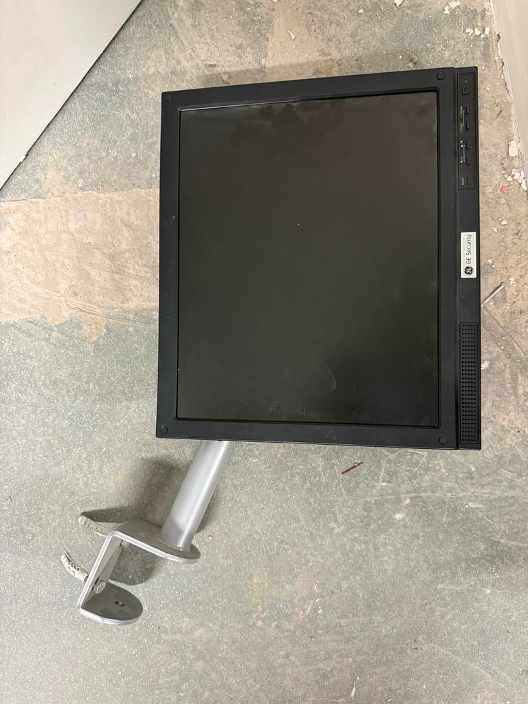 GE Security LV-17ECO 17" TFT LCD Monitor met Beugel, Ophalen, Draaibaar, Gebruikt, Onbekend