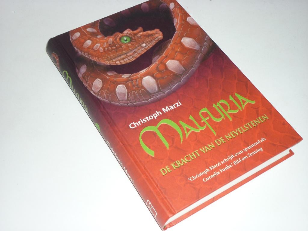 Christoph Marzi: Malfuria - De Kracht van de Nevelstenen, Boeken, Verzenden, Zo goed als nieuw