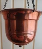 Antiek klein rood koperen hang bloempotje aan kettingen, Ophalen of Verzenden, Koper