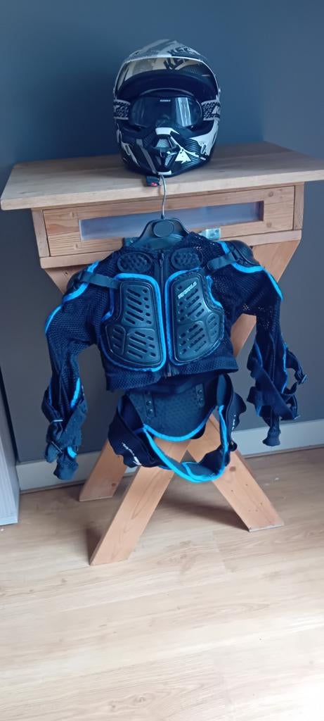 Cross helm, bescherming en handschoenen, Motoren, Overige merken, XS, Offroadhelm, Ophalen of Verzenden