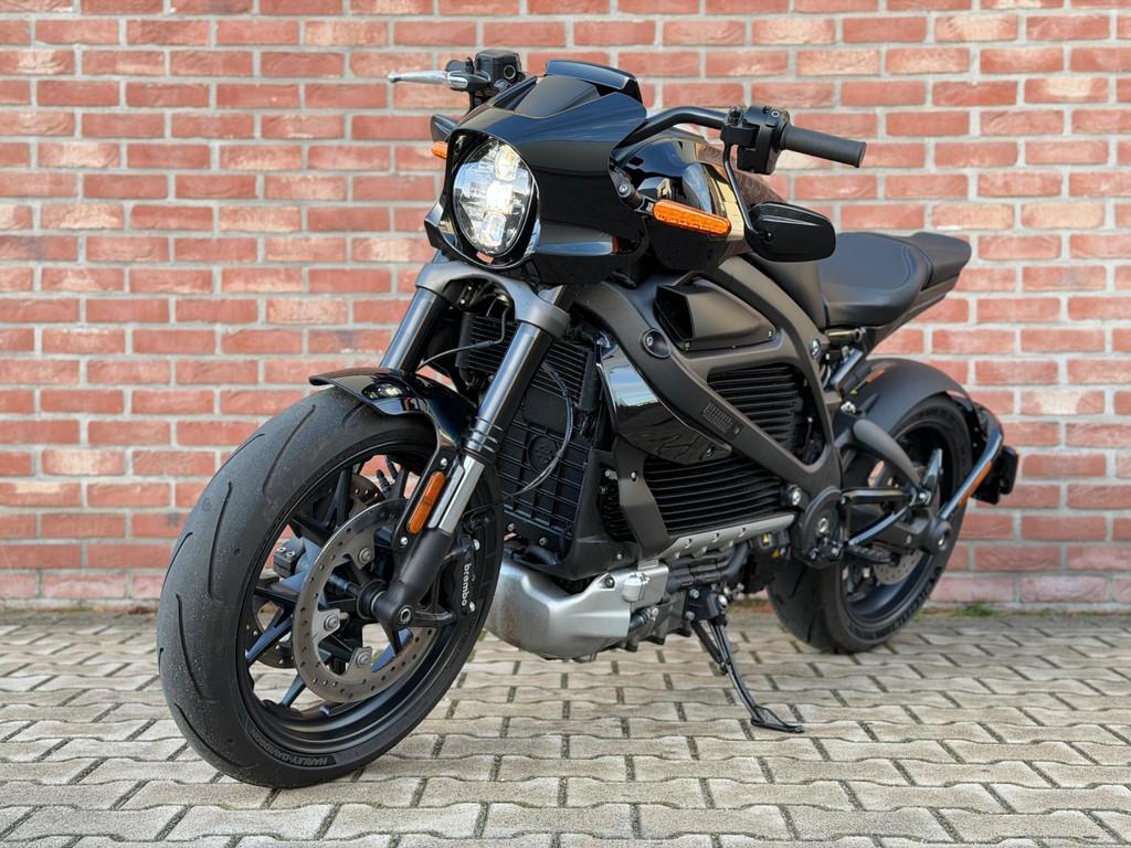 Harley Davidson Tour LiveWire ONE ELW 136PK TOPSTAAT! BJ 22, Motoren, Motoren | Harley-Davidson, Bedrijf, Meer dan 35 kW, Traction Control