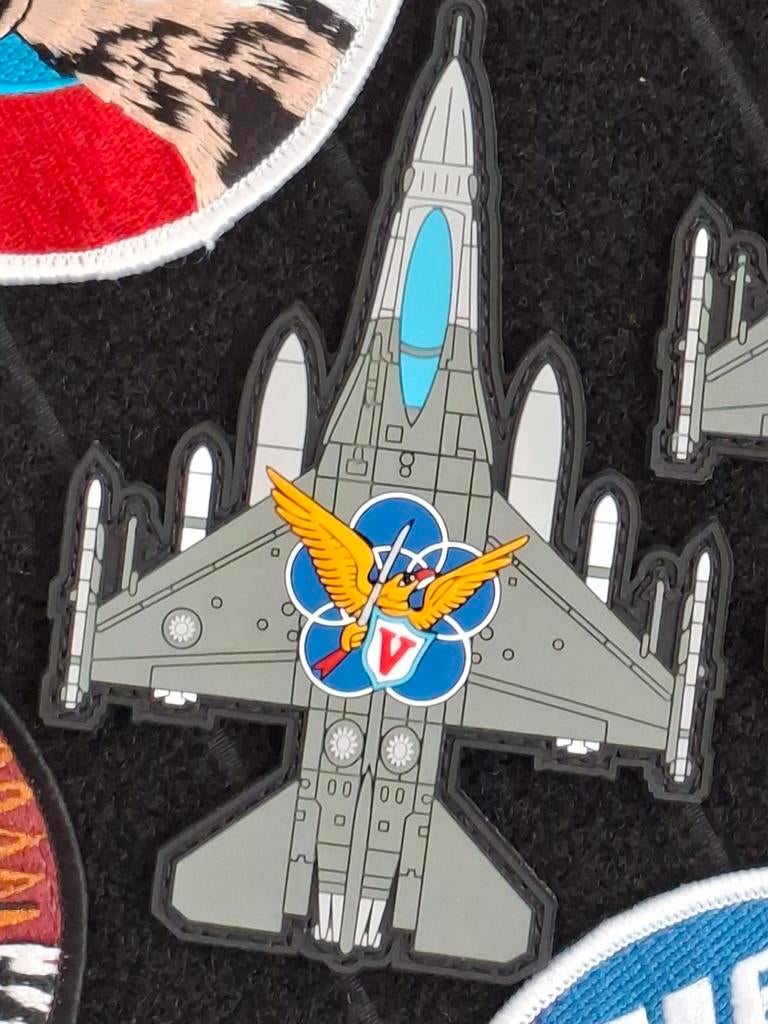 PVC patch F-16V Viper RoCAF 5th TFW, Ophalen of Verzenden, Nieuw, Patch, Badge of Embleem