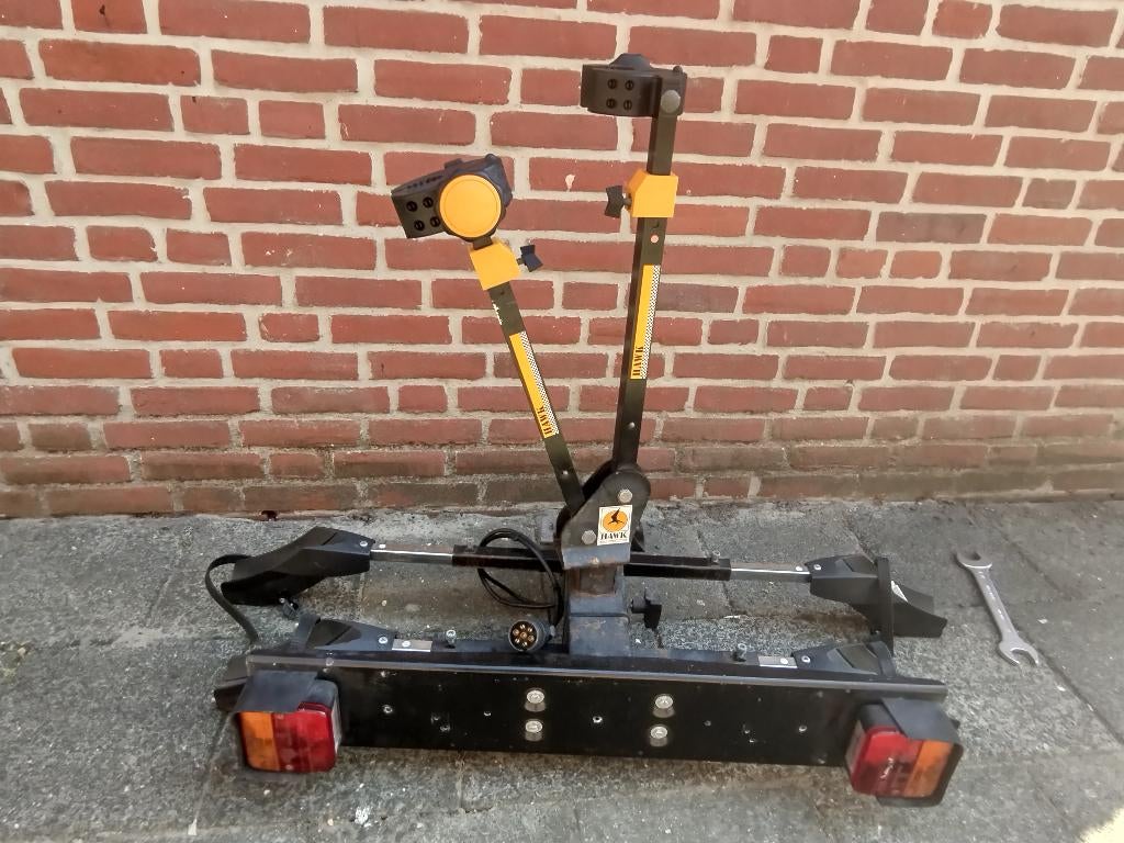 Hawk Fietsendrager, Ophalen, Gebruikt, 2 fietsen, Trekhaakdrager