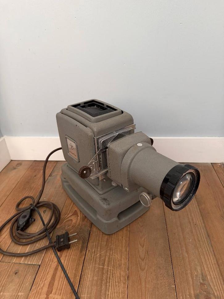 Agfa Karator diaprojector - zonder lenzen, Audio, Tv en Foto, Diaprojectors, Gebruikt, Ophalen of Verzenden