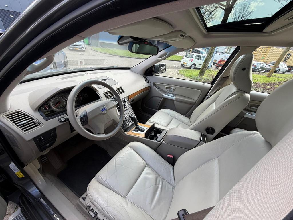 Volvo XC90 4.4 V8 315 Executive 7p AUTOMAAT / TREKHAAK / PAN, Euro 5, Gebruikt, 8 cilinders, 138 €/maand