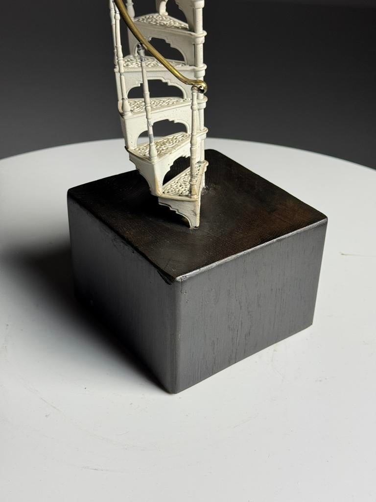 Spiraal model trap wit metaal klassiek, Ophalen