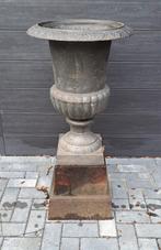 Gietijzeren brocante tuinvaas op sokkel 105 cm, Ophalen, Gebruikt