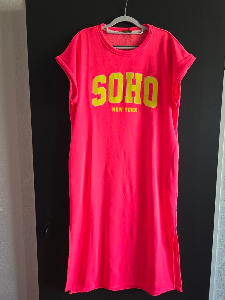 Nieuwe jurk Mooij 40 42 44 soho neon roze geel, Kleding | Dames, Jurken, Maat 42/44 (L), Nieuw, Ophalen of Verzenden, Roze