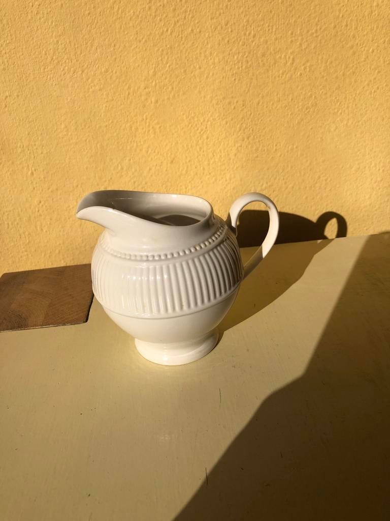 Wedgwood Windsor Melkkannetje - Made in England, Gebruikt, Keramiek, Overige typen, Ophalen of Verzenden