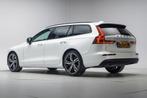 Volvo V60 2.0 B3 Essential Facelift Aut. [ Navi Camera Carpl, Automaat, 4 cilinders, 1969 cc, 1634 kg
