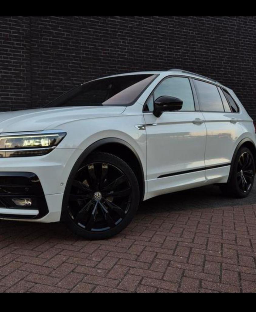 Volkswagen Tiguan 1.5 TSI ACT 150pk DSG 2020 Wit, Auto's, 4 cilinders, Wit, 75 €/maand, Particulier