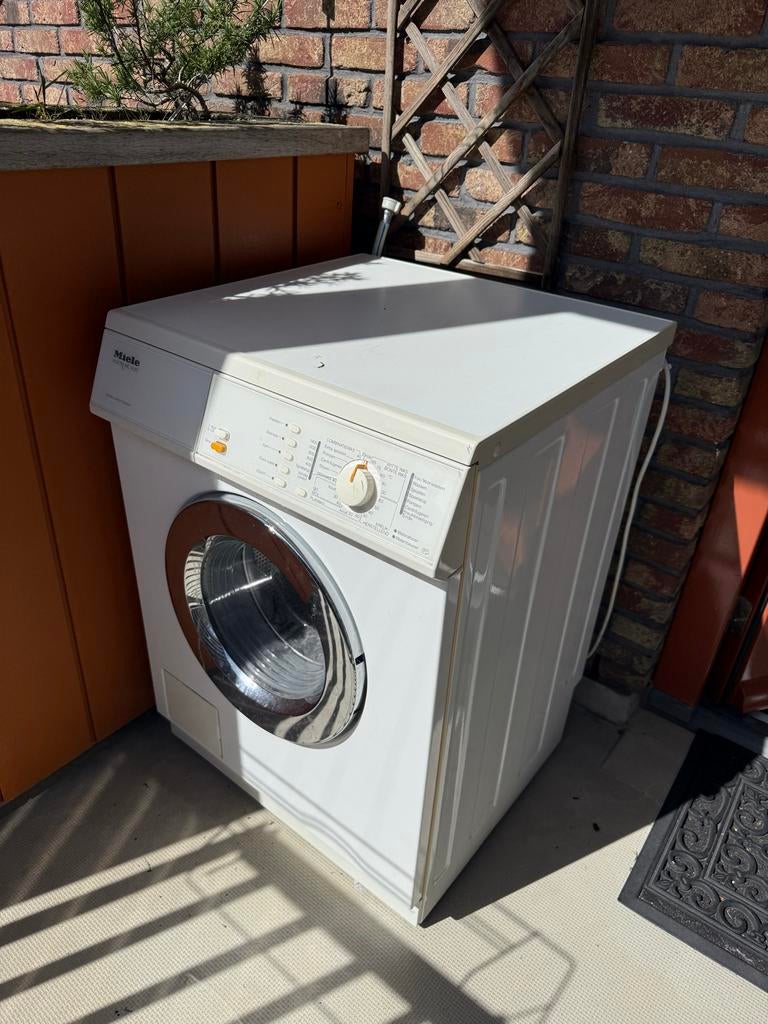 Miele Novotronic W857 Wasmachine - Goed Werkend, Witgoed en Apparatuur, Wasmachines, Gebruikt, Voorlader, 6 tot 8 kg, 85 tot 90 cm