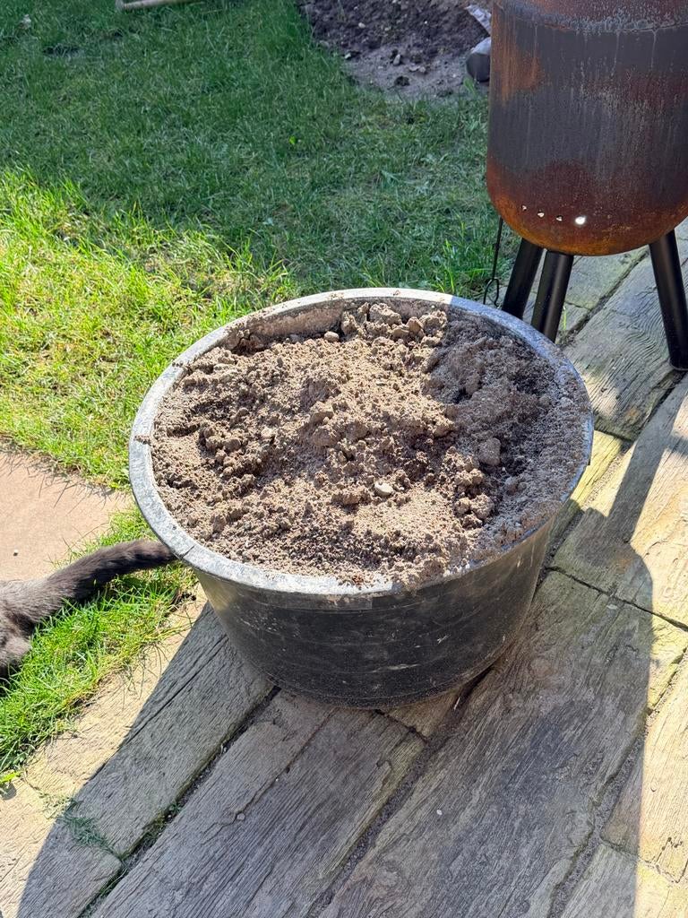 Zwart zand in speciekuipen (2x), Tuin en Terras, Ophalen, Tuinaarde