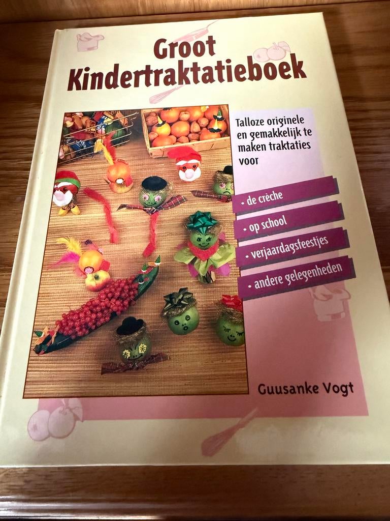 Groot Kindertraktatieboek ( Nieuw), Ophalen of Verzenden, Gelezen, Overige typen