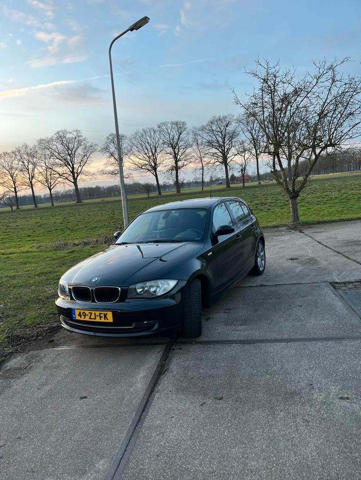 BMW 1-Serie 1.6 116I 5DR 2008 Zwart, 1-Serie, Achterwielaandrijving, 1599 cc, 4 cilinders