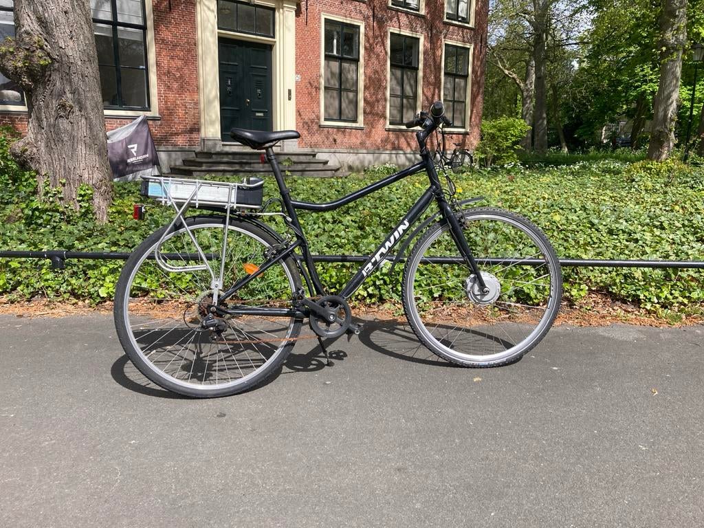 B'Twin elektrische fiets met voorwielmotor, Fietsen en Brommers, Elektrische fietsen, Minder dan 30 km per accu, Gebruikt, 51 tot 55 cm