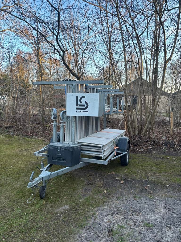 TE HUUR aluminium rolsteiger 8,2 meter, Ophalen of Verzenden, Rolsteiger of Kamersteiger, 5 meter of hoger