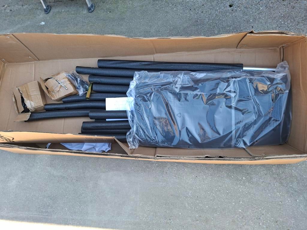 Berg trampoline net incl. Frame., Kinderen en Baby's, Ophalen