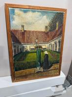 Oud schilderij van een hofje met vrouw, Ophalen of Verzenden