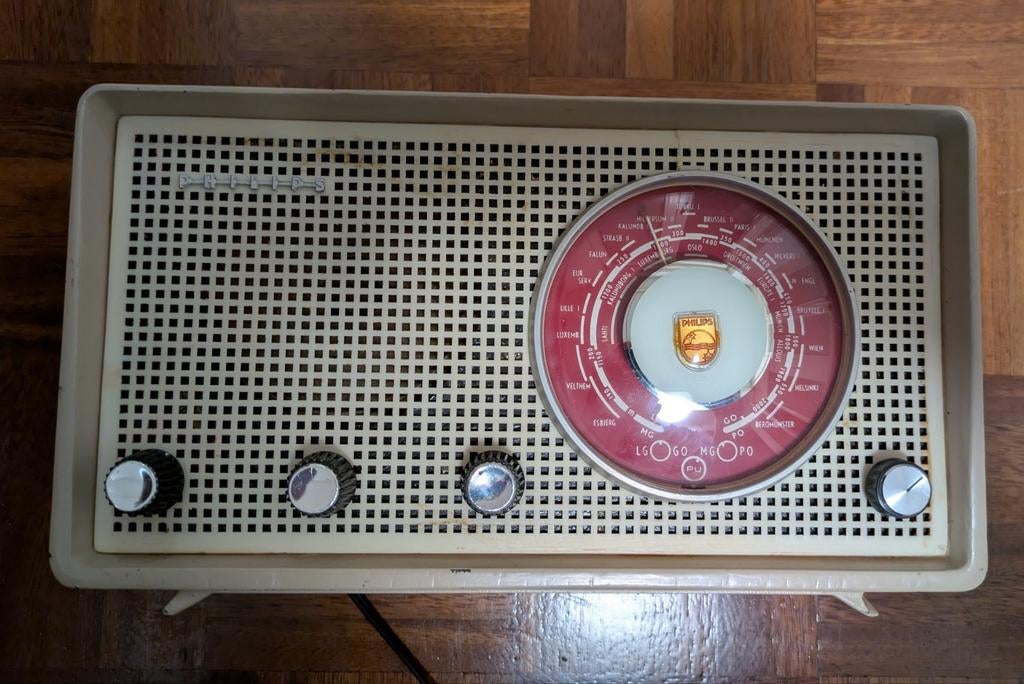 Philips radio B2X80U/01 werkend jaren 50 retro, Antiek en Kunst, Antiek | Tv's en Audio, Ophalen of Verzenden