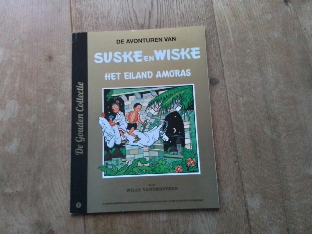 Suske & Wiske het eiland amoras nr 1 uit De Goude Collectie, Eén stripboek, Ophalen of Verzenden, Zo goed als nieuw, Willy Vandersteen