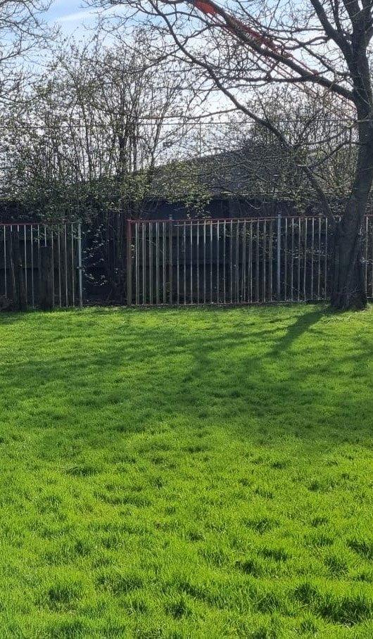 spijlen hekwerk, Ophalen, Met poort, Gebruikt, Spijlenhekwerk