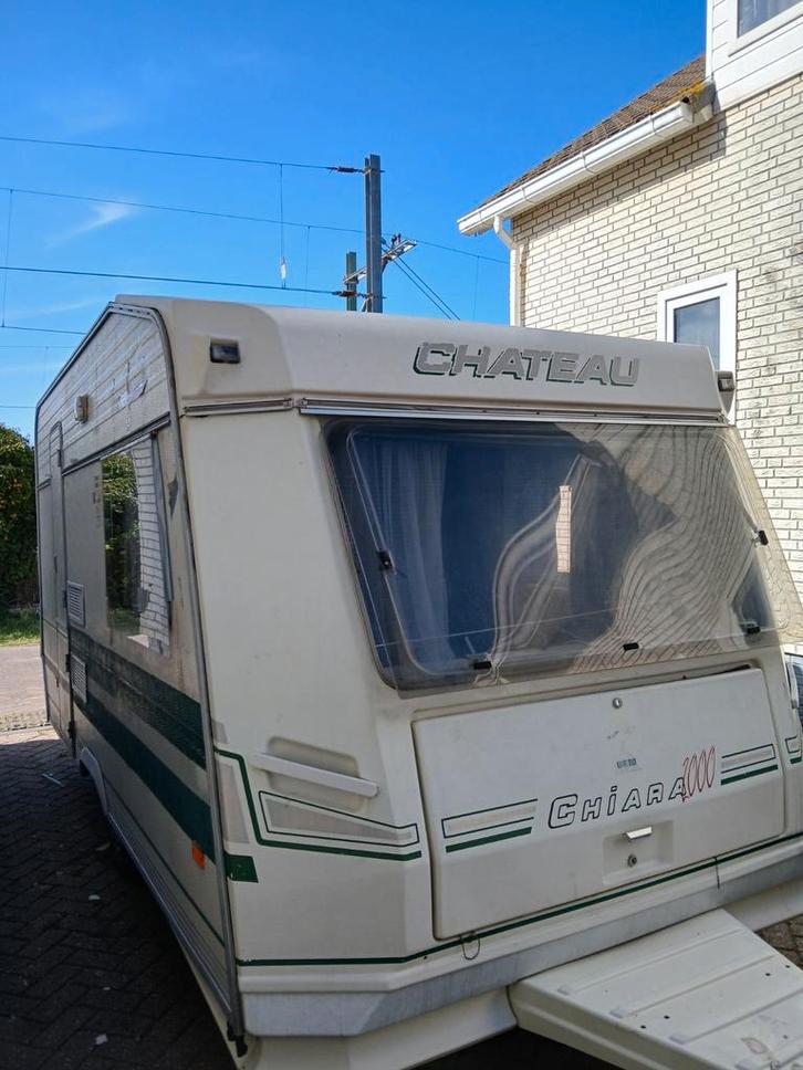 Chateau Chiara 400 caravan, Caravans en Kamperen, Caravans, Particulier, tot en met 4, Rondzit, Chateau, Ophalen