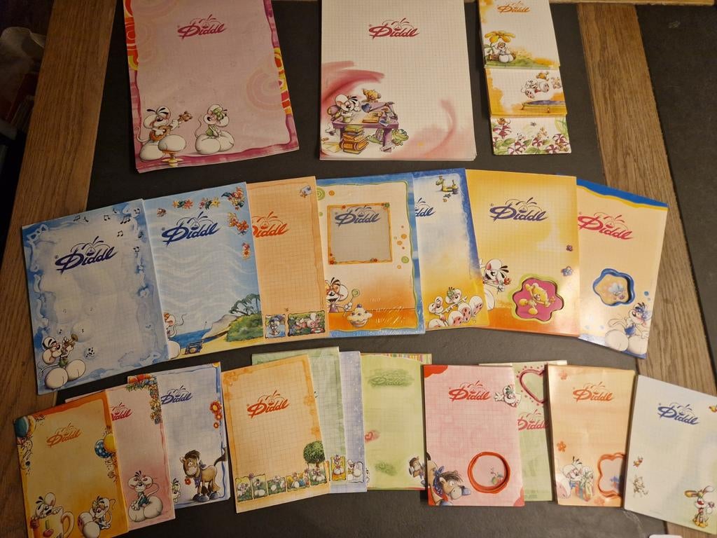 Set van 23 gekleurde Diddl blaadjes, Verzamelen, Ophalen of Verzenden, Verschillende figuren, Nieuw, Papier, Kaart of Schrift