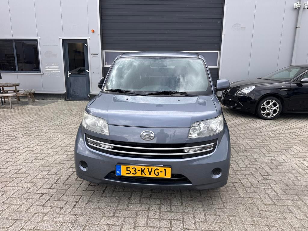 Daihatsu Materia 1.3 2010 Grijs Airco, Auto's, Daihatsu, Voorwielaandrijving, 40 €/maand, Zwart, 4 cilinders