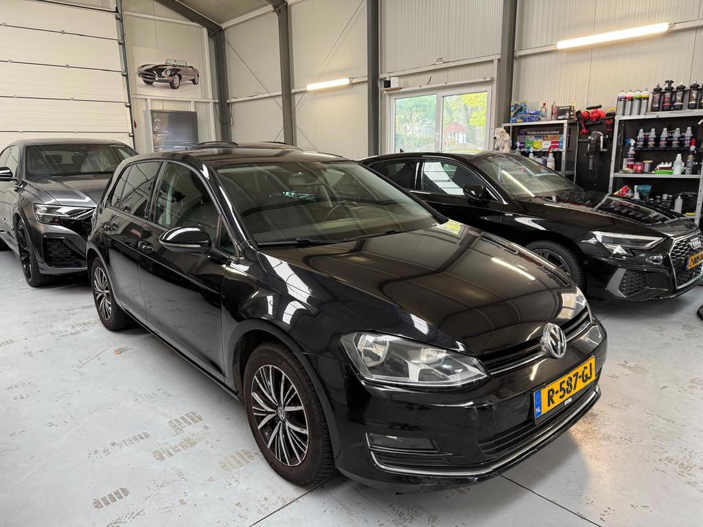 Volkswagen Golf 1.2 TSI Automaat Highline CarPlay Camera 201, Gebruikt, Euro 6, 4 cilinders, 620 kg