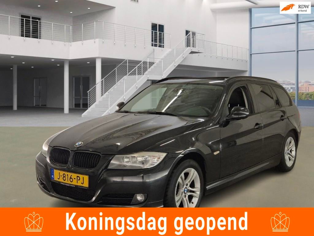 BMW 3-serie Touring 318i High Executive|PANO|PSENSOR|STOELVE, Auto's, BMW, Bedrijf, Te koop, 3-Serie, ABS, Airbags, Airconditioning
