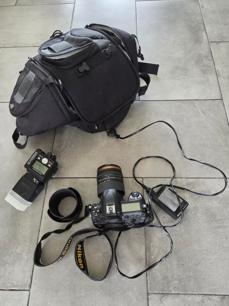 Nikon D200 met AF Nikkor 24-85mm lens en Speedlight SB-800, Audio, Tv en Foto, Fotocamera's Digitaal, Ophalen of Verzenden, Gebruikt