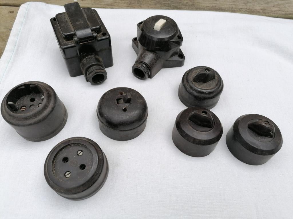 Oude stopcontacten, Ophalen of Verzenden, Gebruikt, Stopcontact