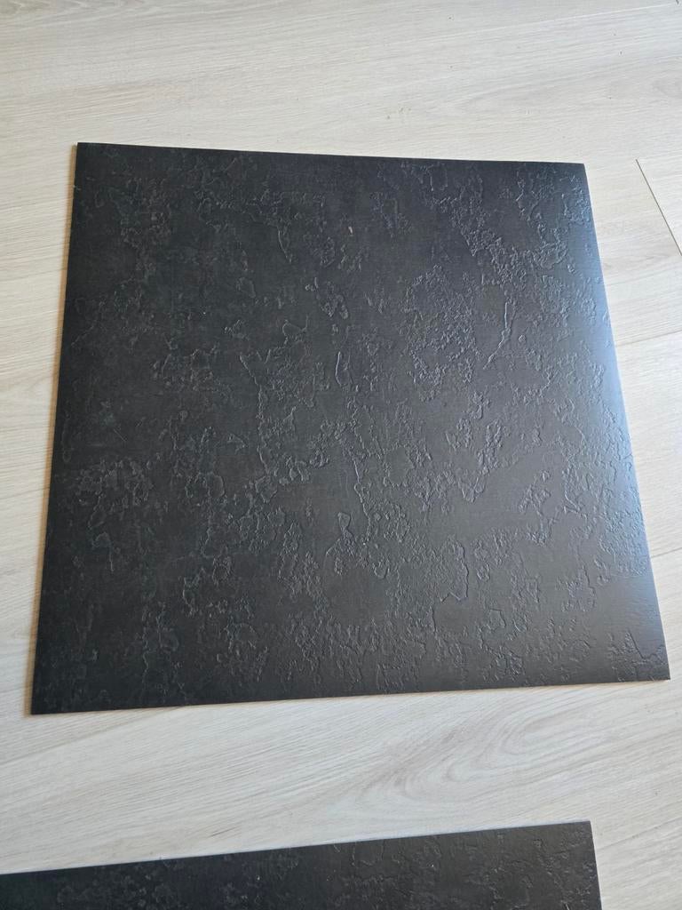 “PVC betonlook vloer tegels 50x50 – 21m² – zware kwaliteit”, Ophalen, Zo goed als nieuw