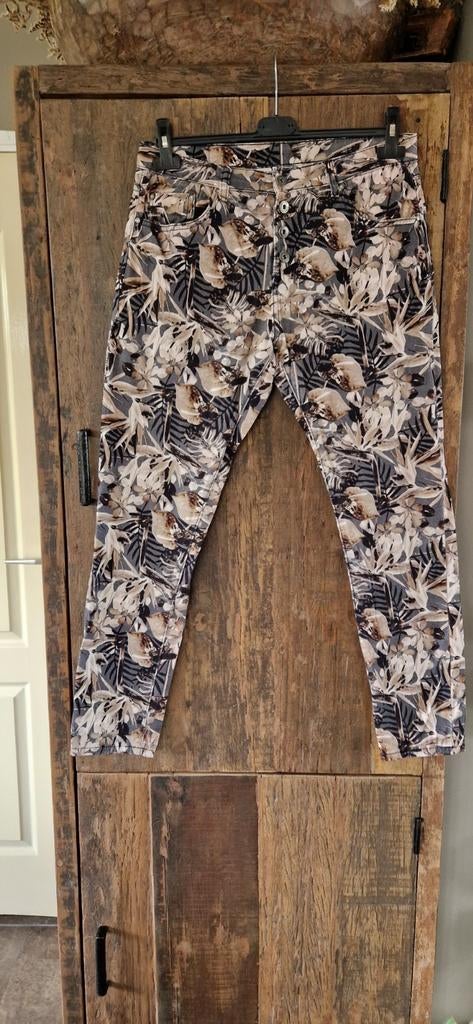 Broek place du jour, Ophalen of Verzenden, Zo goed als nieuw, Maat 38/40 (M), Lang