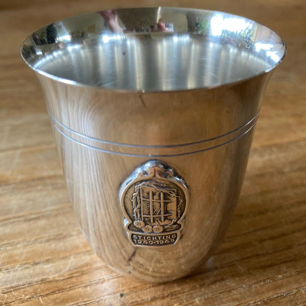 Vintage Sola M100 verzilverde lepelbeker Stichting 1940-1945, Antiek en Kunst, Antiek | Bestek, Ophalen of Verzenden
