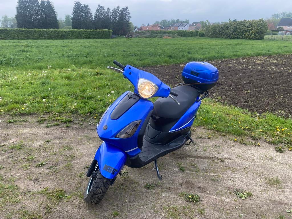 Piaggio Fly 50cc 4-takt A-klasse - Zeer mooie staat!, Fietsen en Brommers, Scooters | Piaggio, Ophalen, Zo goed als nieuw, Fly
