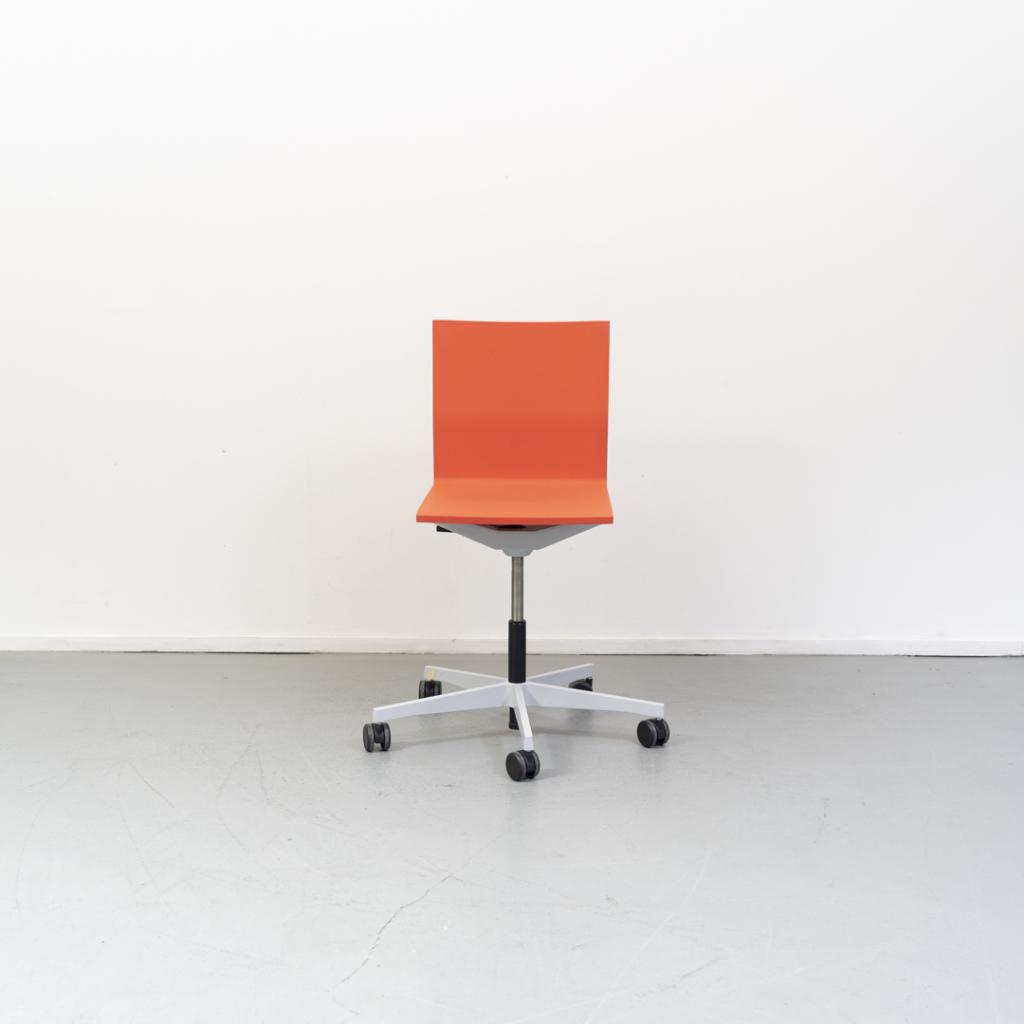1 x Vitra Maarten v Severen Bureaustoel .04 Oranje, Niet ingevuld, Niet ingevuld, Oranje, Ophalen of Verzenden