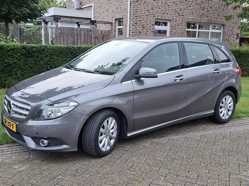 Mercedes-Benz B-Klasse 1.6 B180 5DRS BE Dct7 2013 Grijs, Auto's, 1325 kg, 4 cilinders, 122 pk, 1595 cc