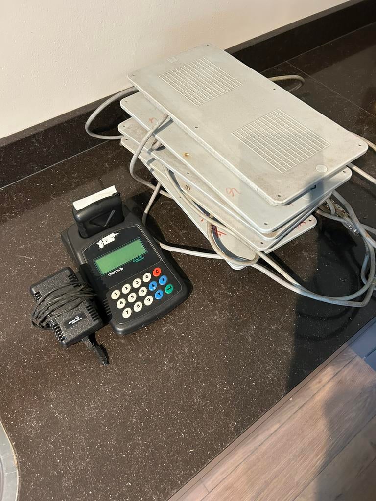 Unikon champ +, Meerdere dieren, Postduif