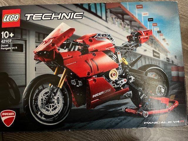 Lego Technic Ducati motor, Compleet, Lego, Ophalen of Verzenden, Zo goed als nieuw