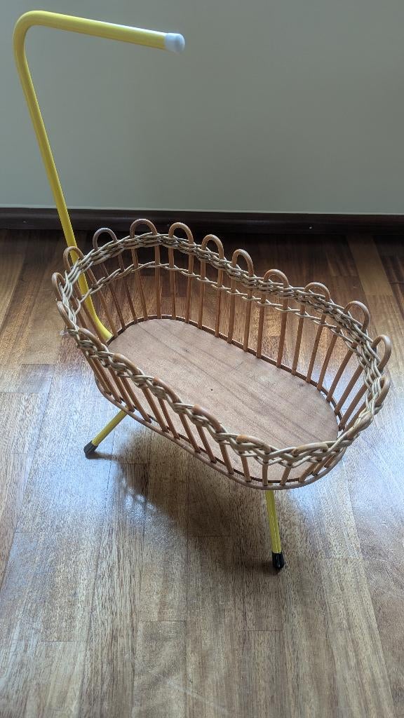 Oude rotan poppenwieg, Ophalen, Gebruikt, Overige typen