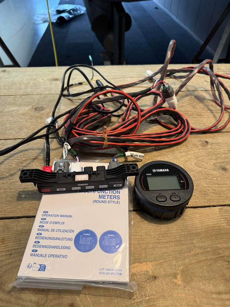 Nieuwe Yamaha Tachi meter met toerenteller en Hub, Ophalen, Nieuw, Motor en Techniek