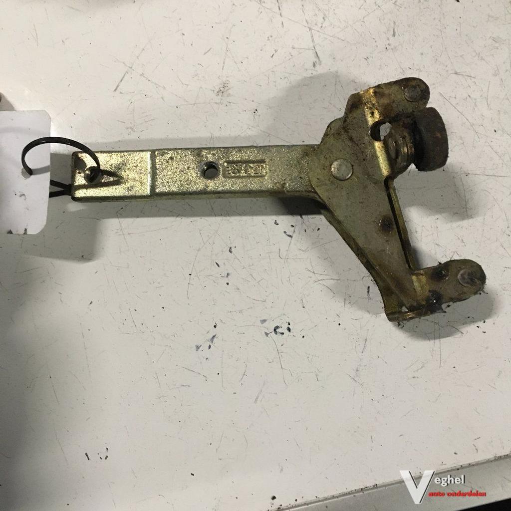 Mercedes Vito 2000  Schuifdeurrol Rechtsonder