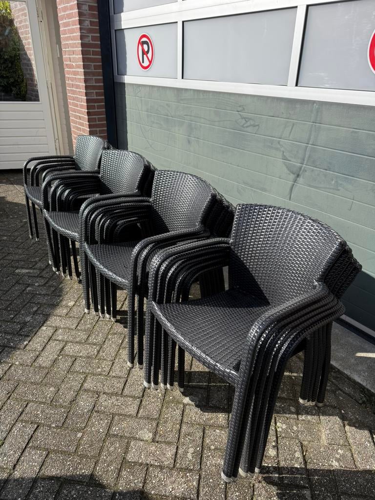 20 nette zwarte terasstoelen te koop!, Ophalen, Zo goed als nieuw, Zwart, Vijf, Zes of meer stoelen