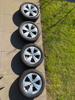 Skoda 17 inch velgen met Michelin winterbanden 215/55 R17, Banden en Velgen, 17 inch, Personenwagen, Gebruikt