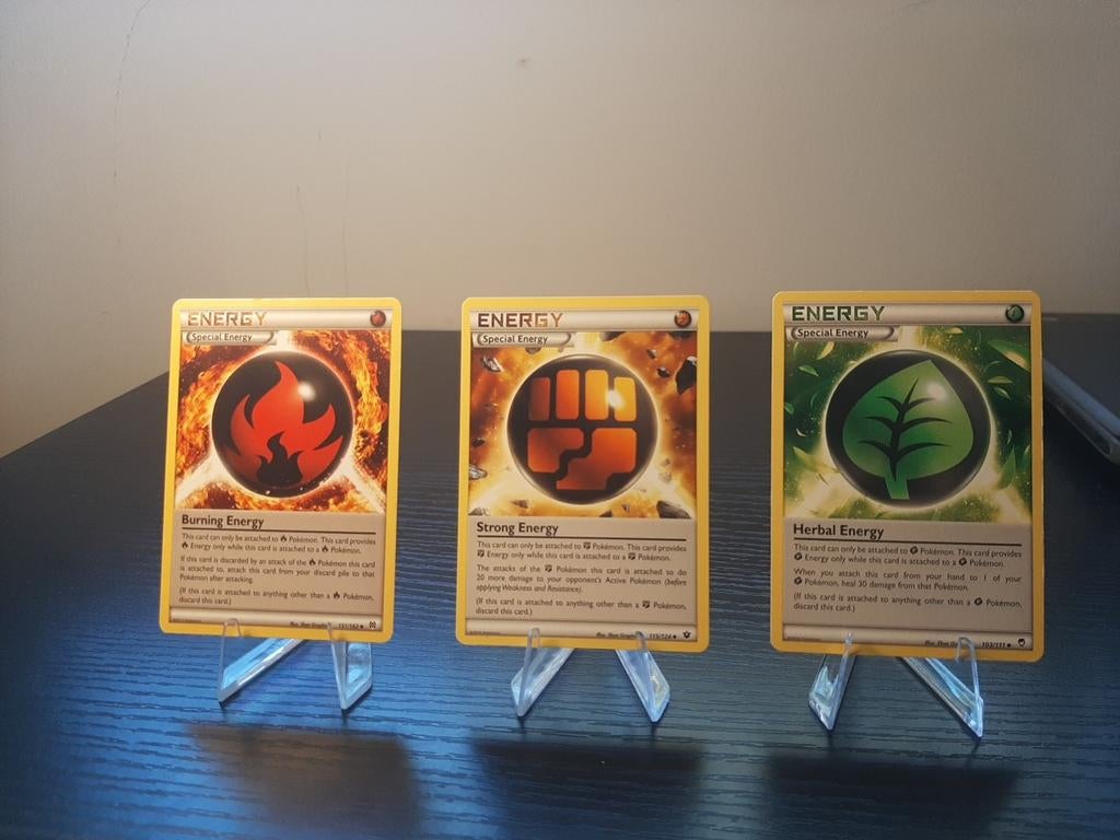 Pokémon Special Energy Kaarten Set (3 stuks), Ophalen of Verzenden, Zo goed als nieuw, Meerdere kaarten