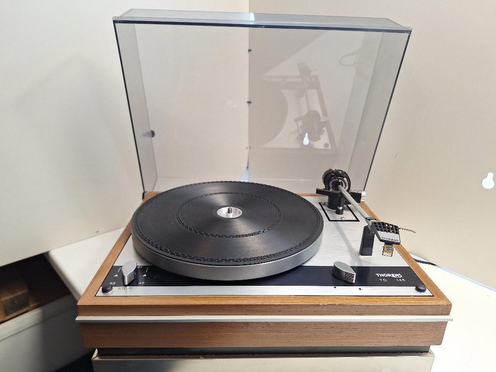 Thorens TD 145 de orginele nette en goede staat, Gebruikt, Automatisch, Thorens, Ophalen of Verzenden