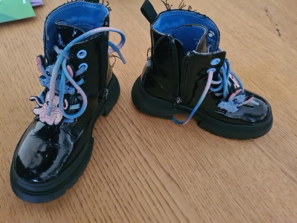 Meisjes schoenen van stitch, Kinderen en Baby's, Kinderkleding | Schoenen en Sokken, Ophalen, Stitch, Meisje, Schoenen