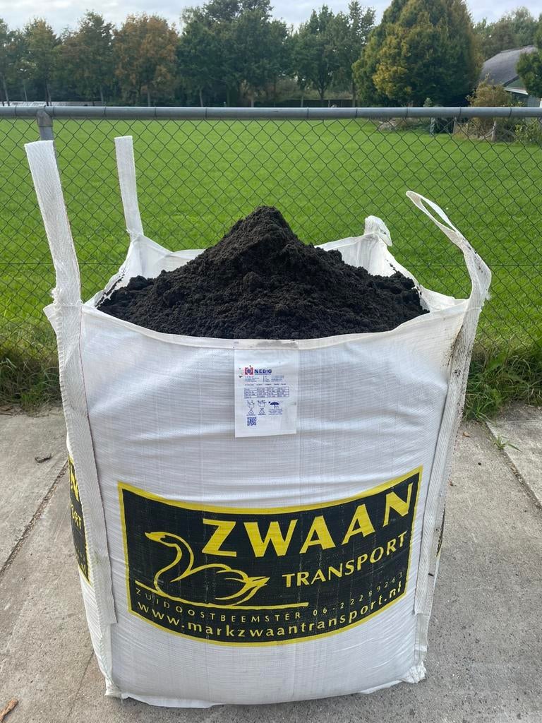 Te koop. Mooie zwarte grond in bigbag., Tuin en Terras, Aarde en Mest, Ophalen, Tuinaarde